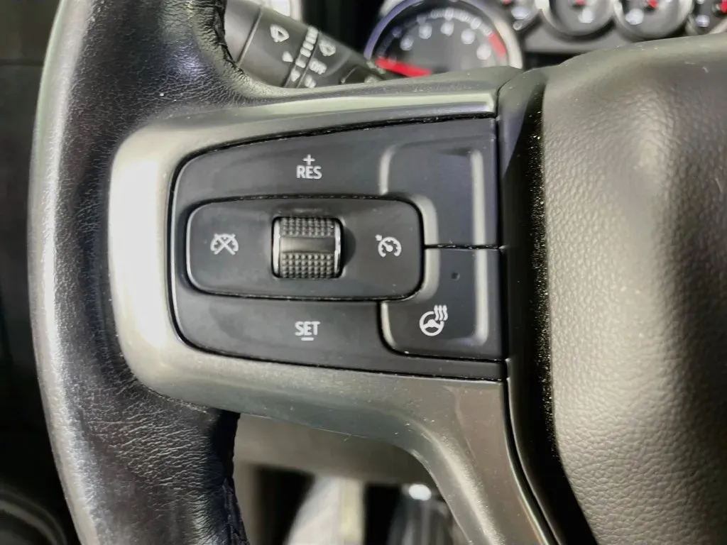 Chevrolet Silverado photo 14