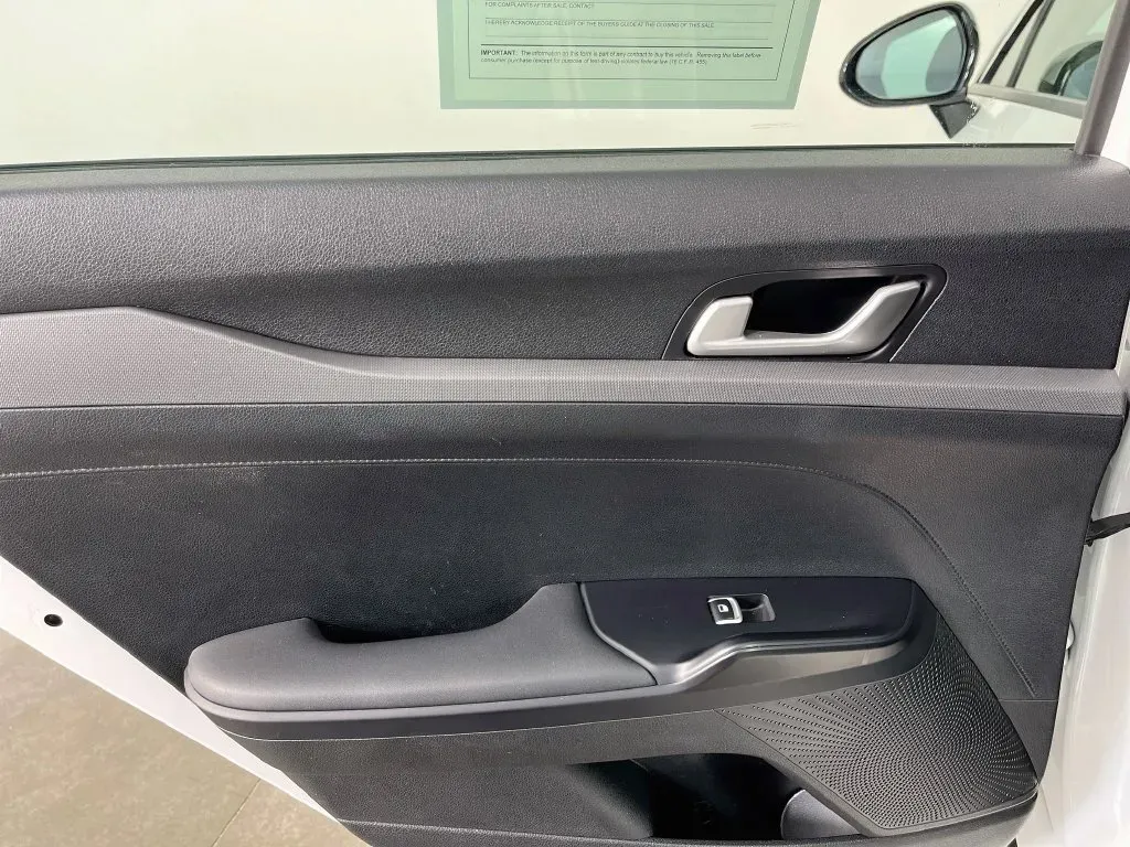 Kia K5 photo 26
