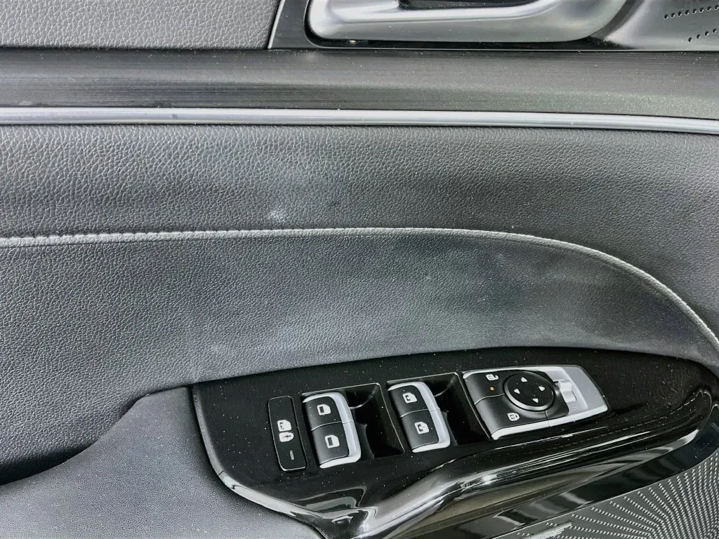 Kia K5 photo 22