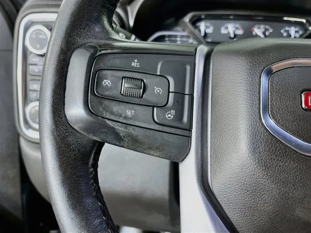 GMC Sierra photo 14