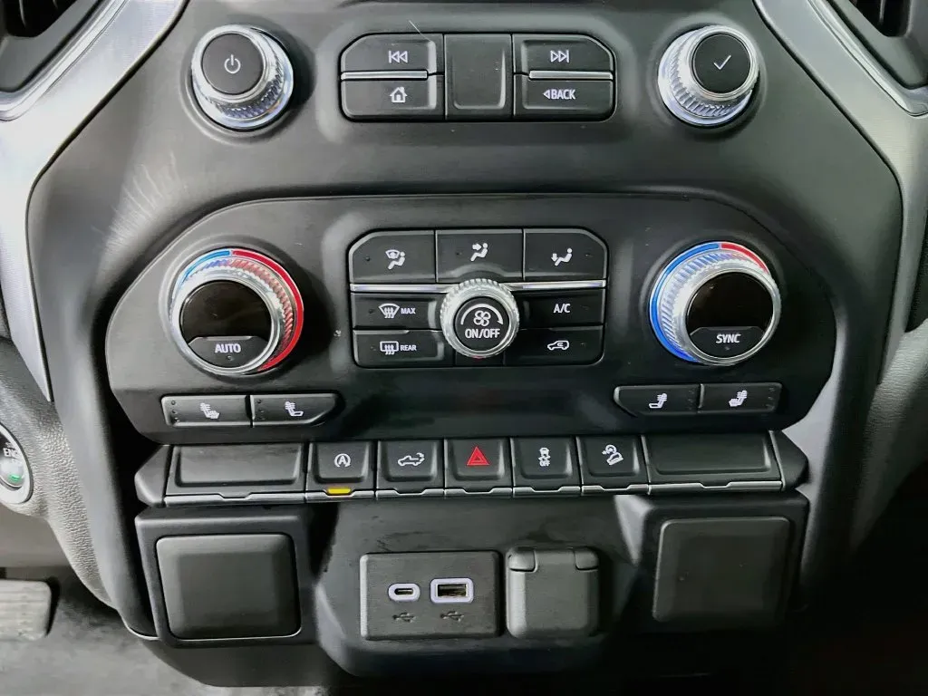 GMC Sierra photo 20