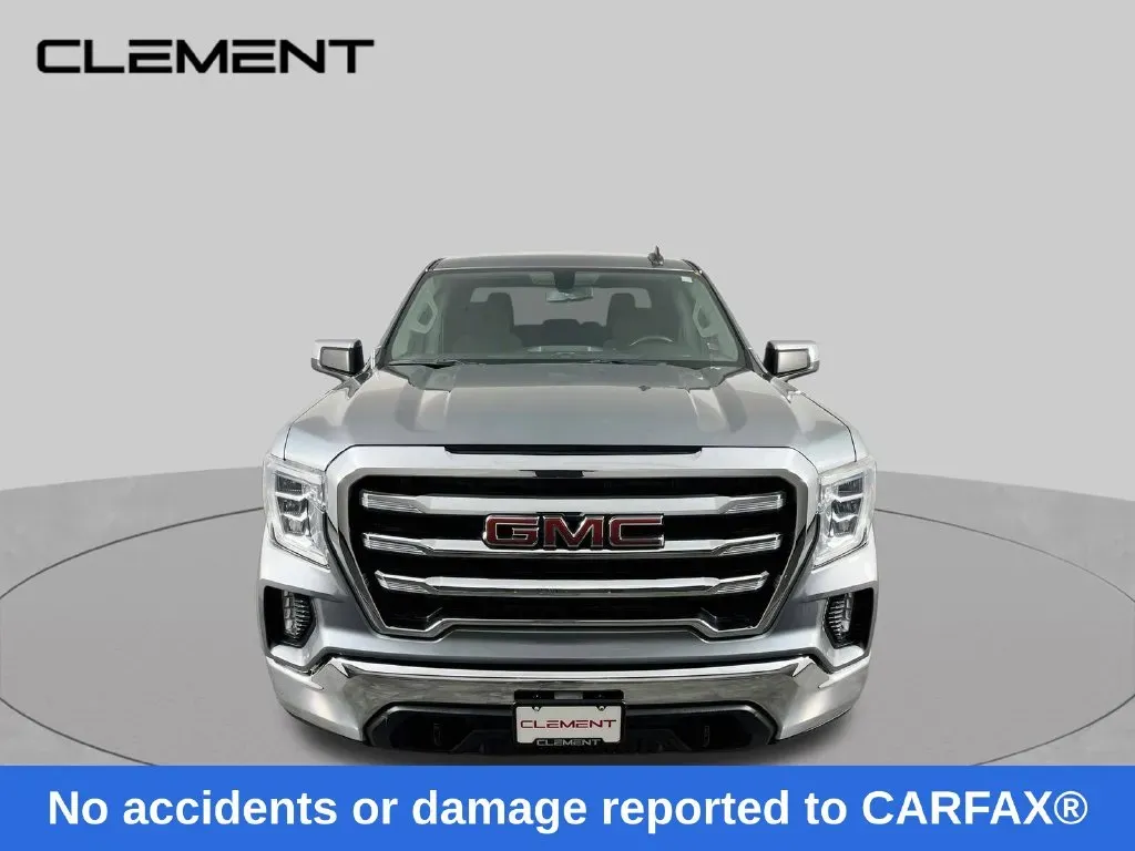GMC Sierra photo 2