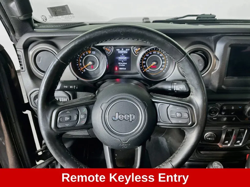 Jeep Wrangler photo 12