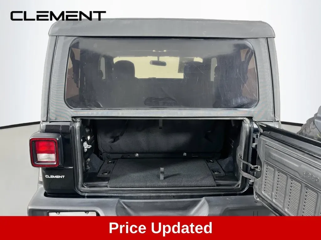 Jeep Wrangler photo 10