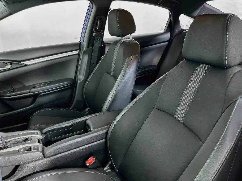 Honda Civic photo 25