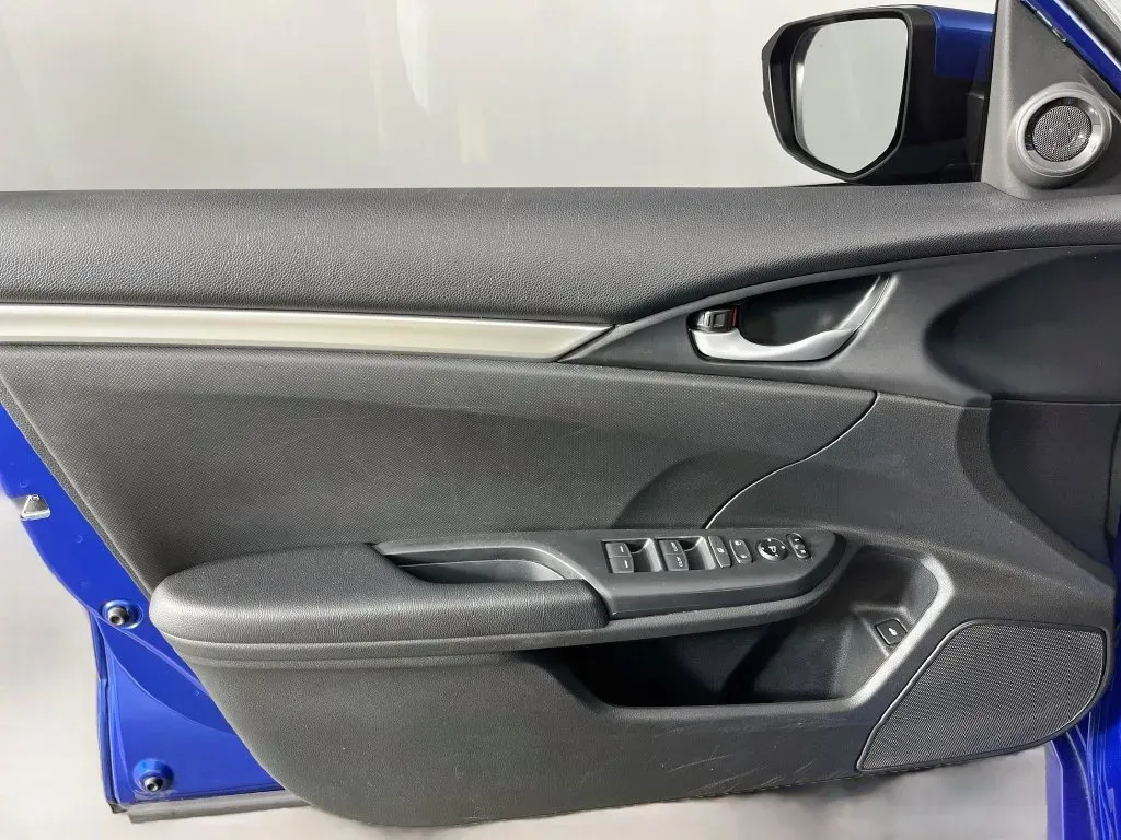 Honda Civic photo 22