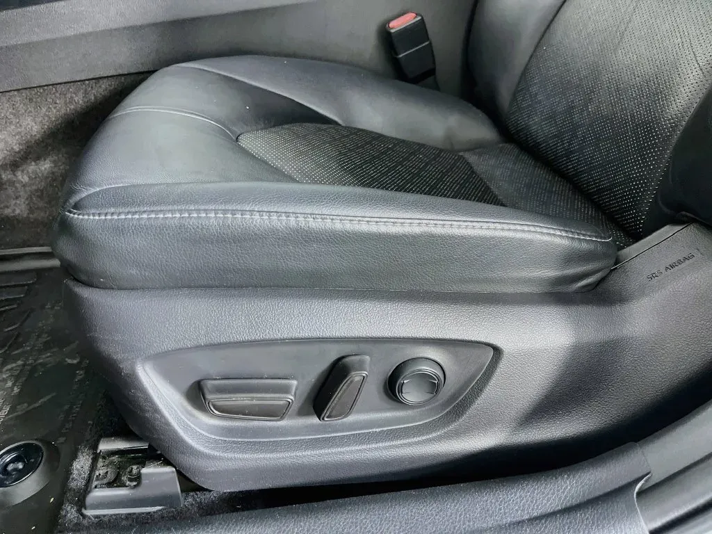 Toyota Camry photo 28