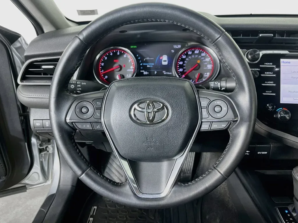 Toyota Camry photo 13