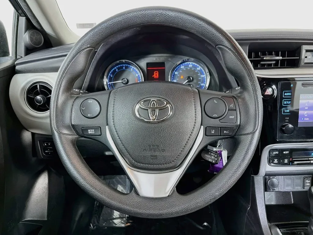 Toyota Corolla photo 11
