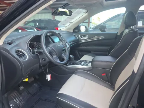 Another view of 2020 INFINITI QX60 Signature Edition for sale in St. Charles, MO at Clement Supercenter