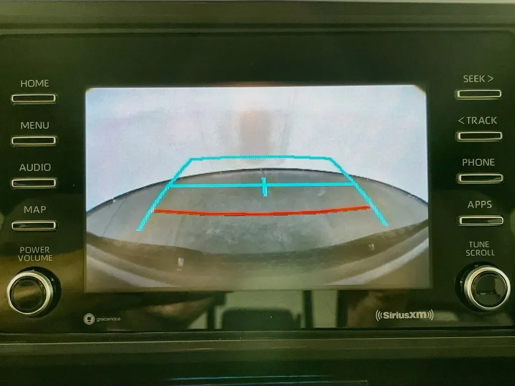 Toyota Tacoma photo 19