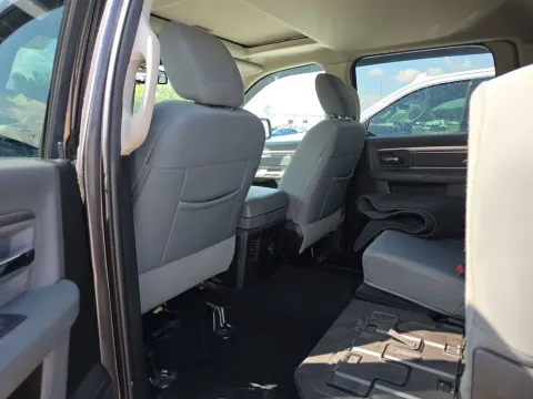 More photos of 2019 Ram 1500 Classic Warlock at Clement Supercenter, MO