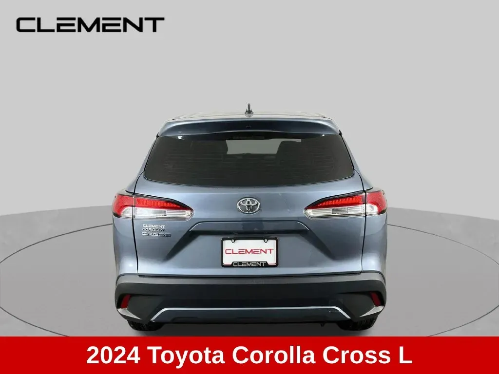 Toyota Corolla Cross photo 7