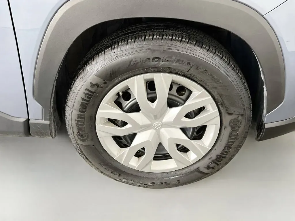 Toyota Corolla Cross photo 29