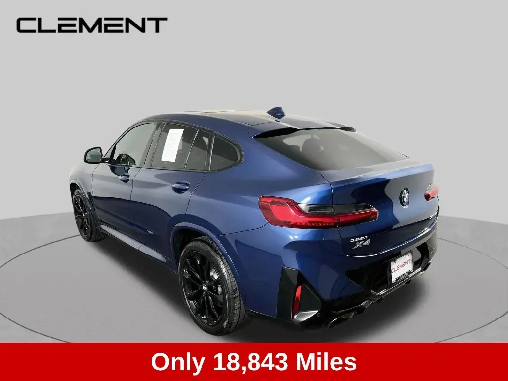 BMW X4 photo 8