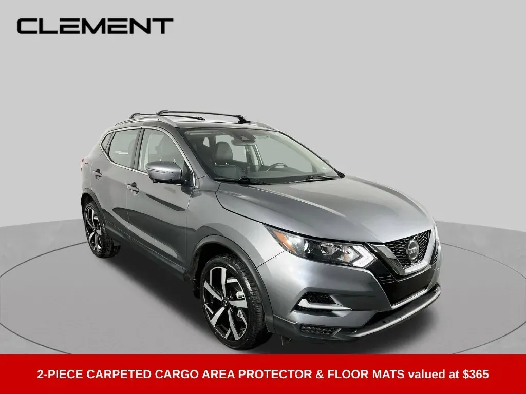 Nissan Rogue Sport photo 3