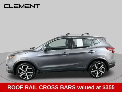 More photos of 2022 Nissan Rogue Sport SL at Clement Supercenter, MO