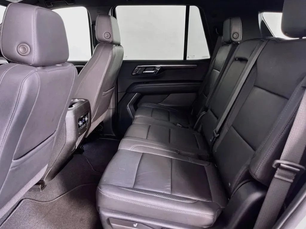 Chevrolet Tahoe photo 27