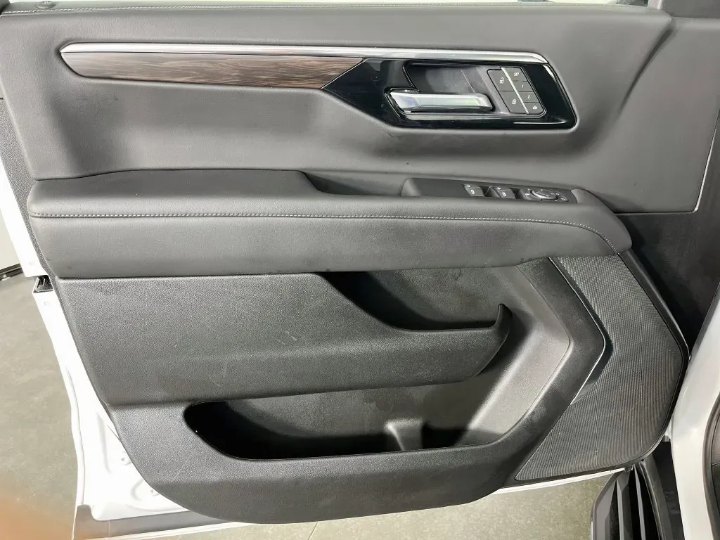 Chevrolet Tahoe photo 22