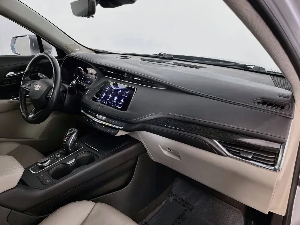 Cadillac XT4 photo 33
