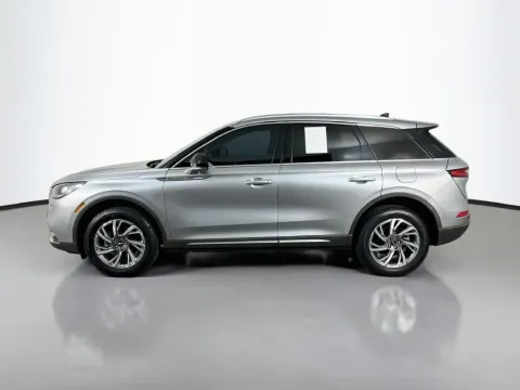 More photos of 2022 Lincoln Corsair Standard at Clement Supercenter, MO