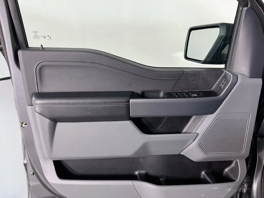 Ford F-150 photo 22