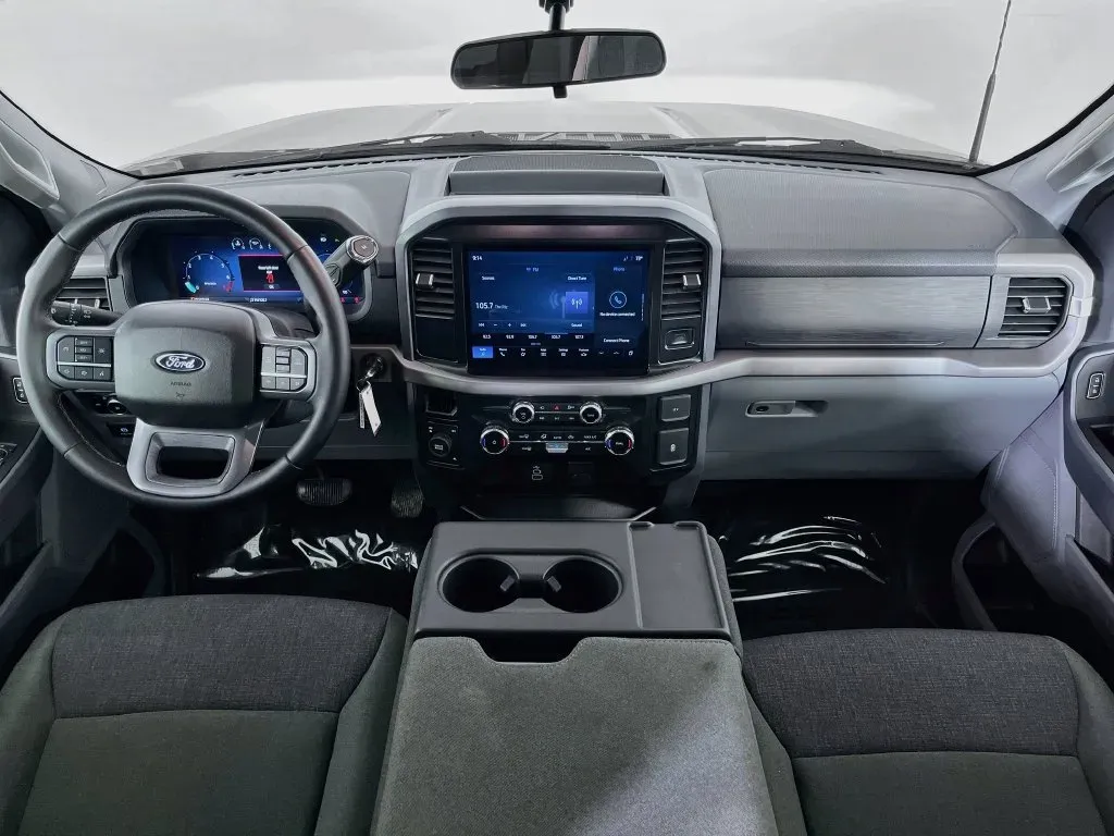 Ford F-150 photo 10