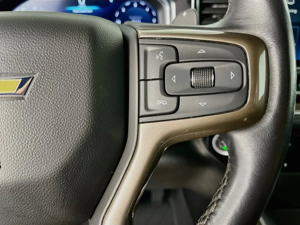 Chevrolet Silverado photo 15