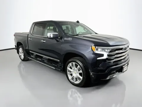 Another view of 2022 Chevrolet Silverado 1500 High Country for sale in St. Charles, MO at Clement Supercenter