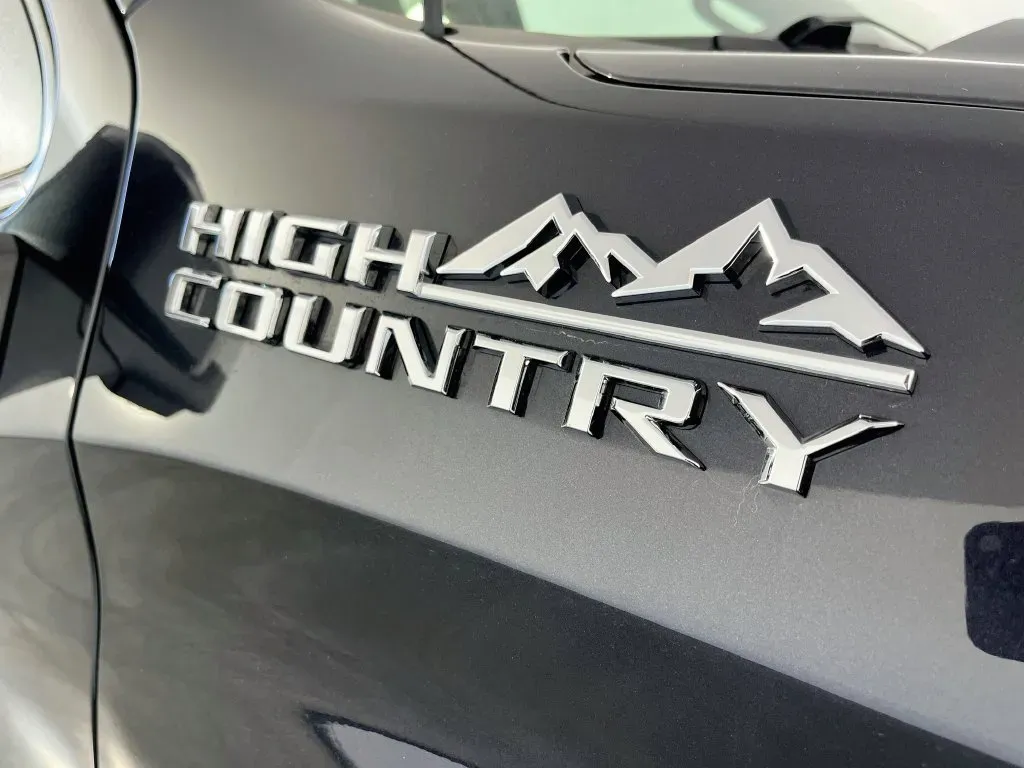 Chevrolet Silverado photo 40