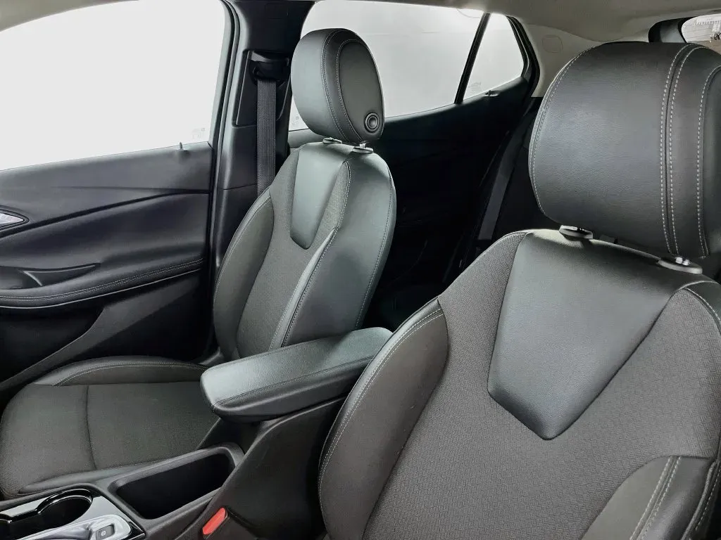 Buick Encore GX photo 23