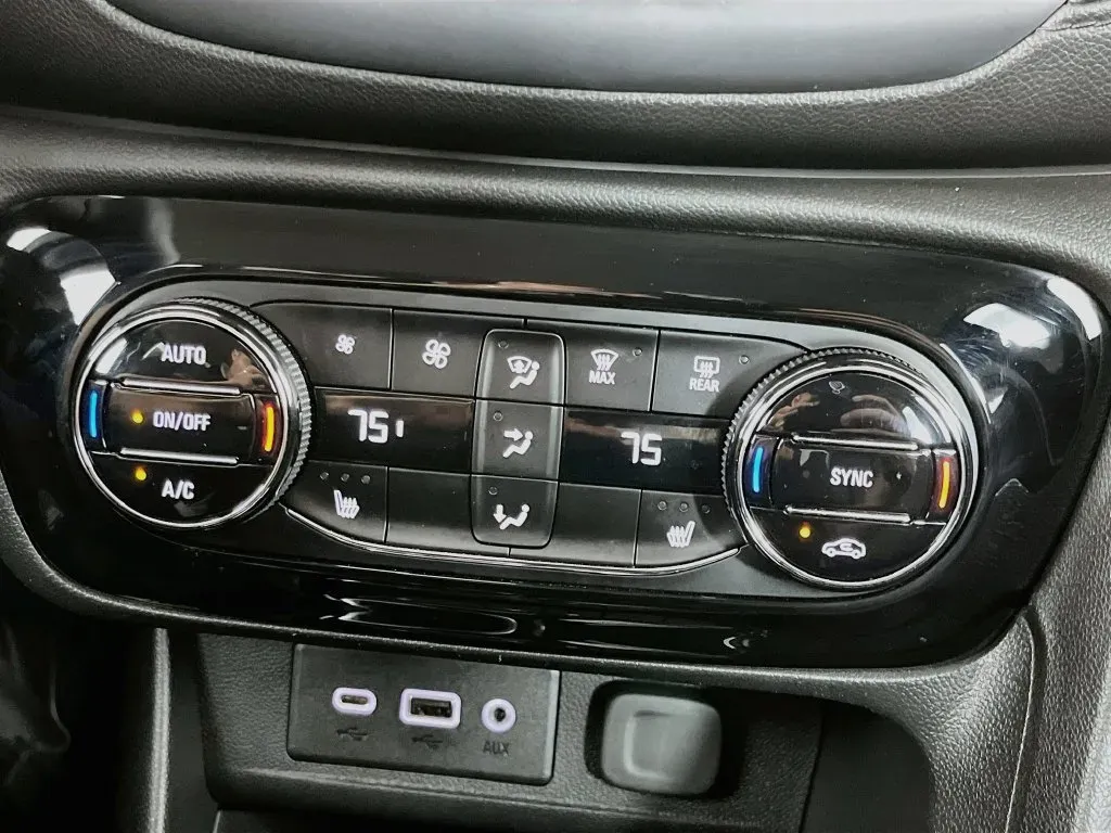 Buick Encore GX photo 17