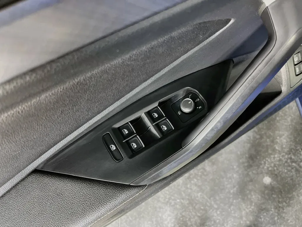 Volkswagen Jetta photo 19