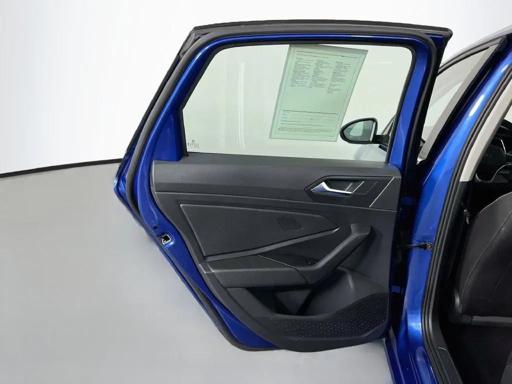 Volkswagen Jetta photo 23
