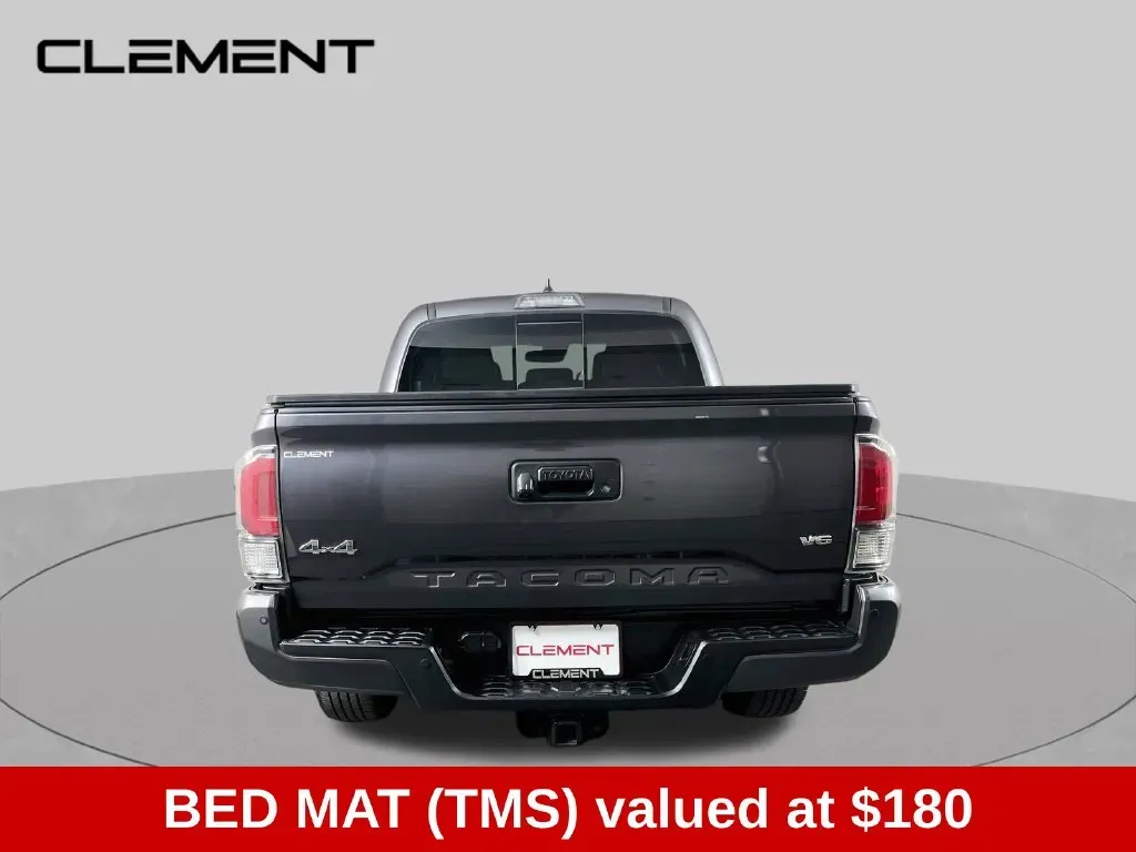 Toyota Tacoma photo 7