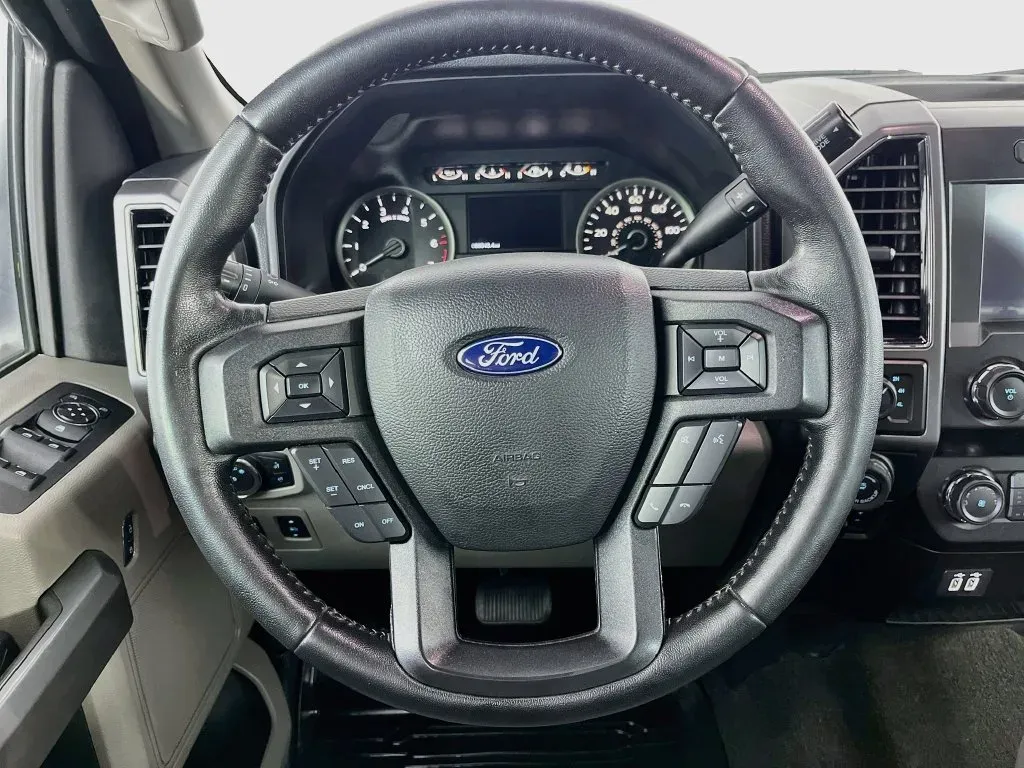 Ford F-150 photo 12