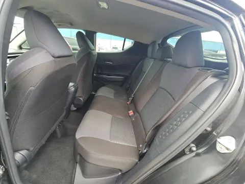 More photos of 2020 Toyota C-HR LE at Clement Supercenter, MO