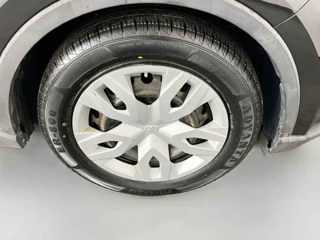 Toyota C-HR photo 27