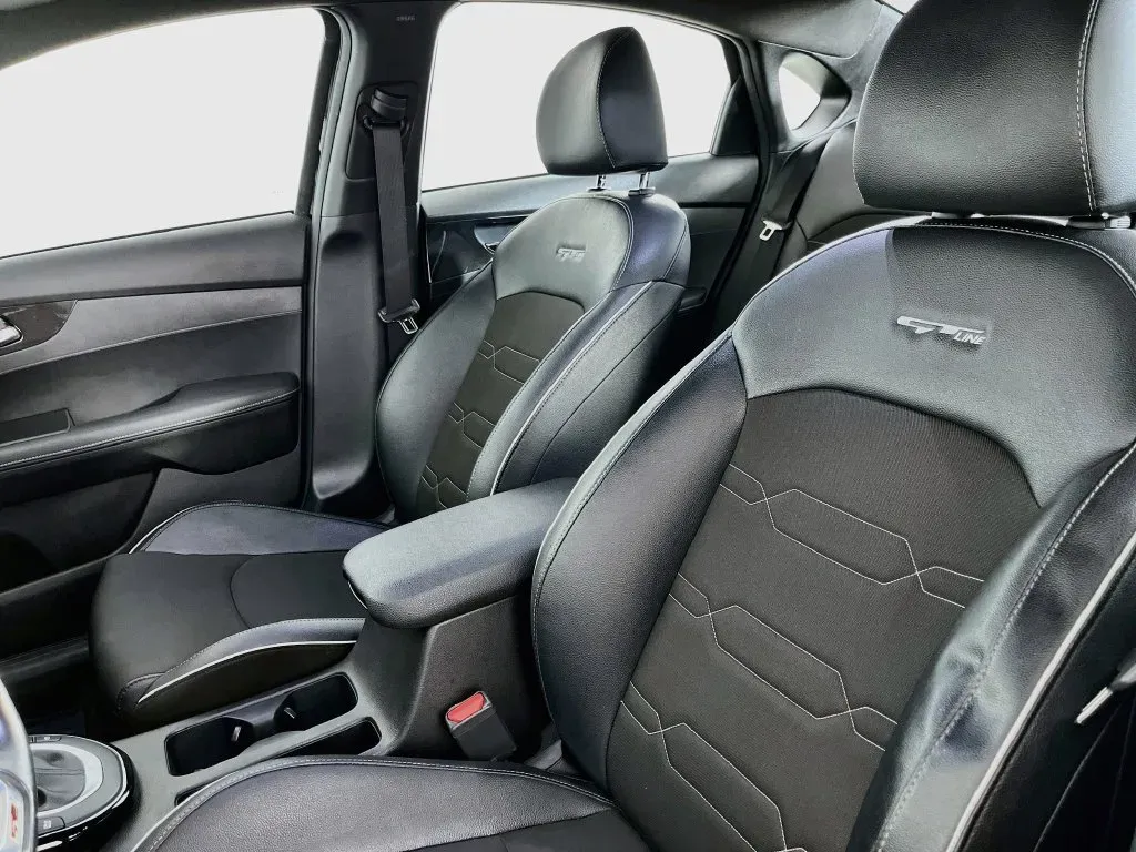 Kia Forte photo 22