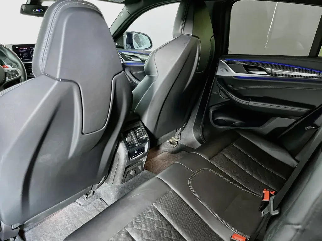 BMW X4 photo 33