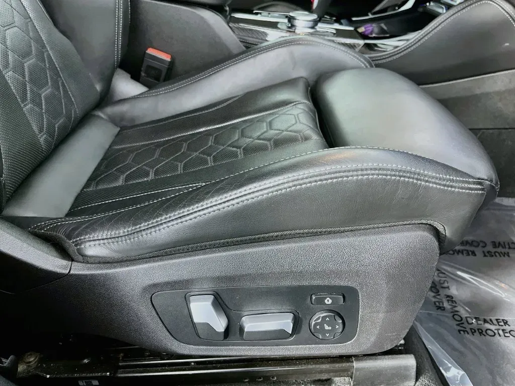 BMW X4 photo 35