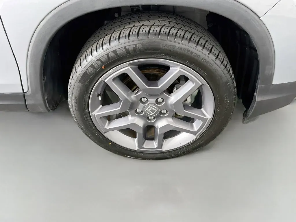 Honda Passport photo 34