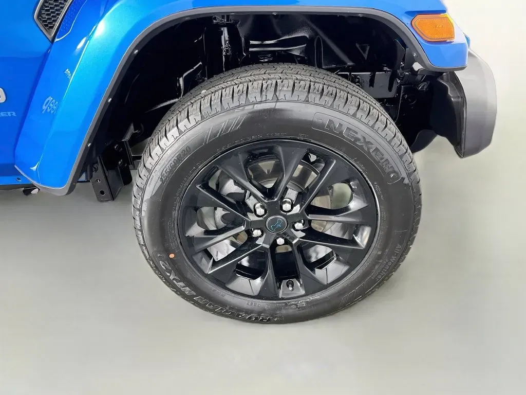 Jeep Wrangler photo 36
