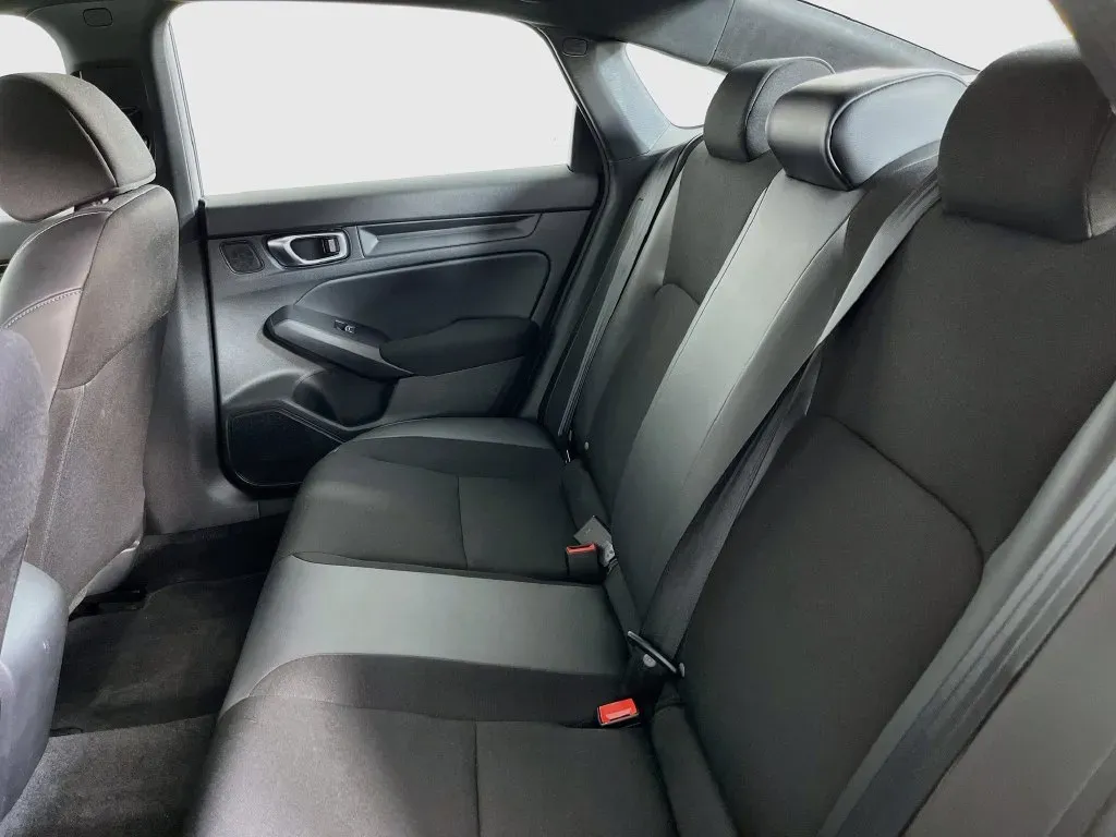Honda Civic photo 23