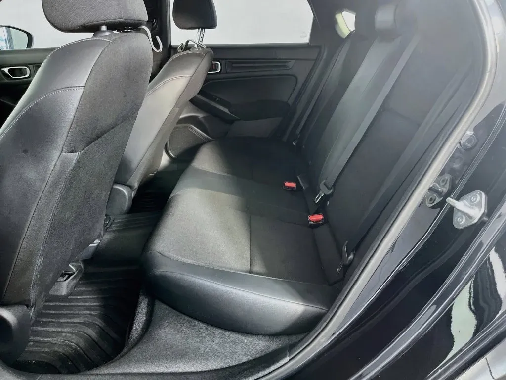 Honda Civic photo 29