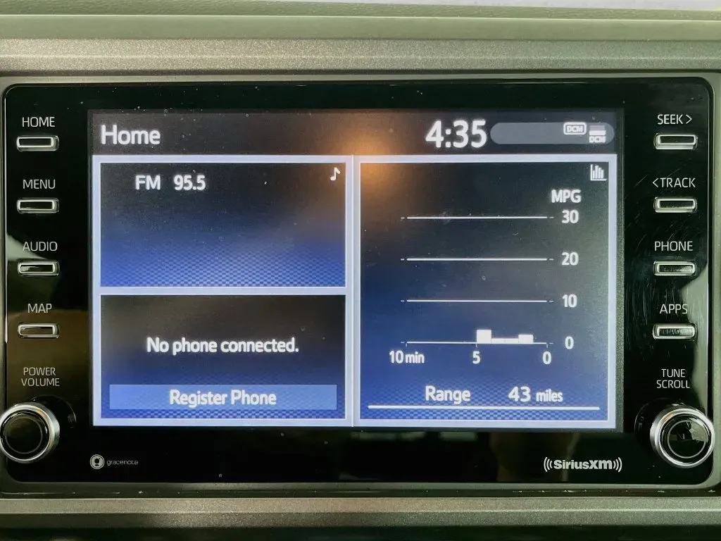 Toyota Tacoma photo 16