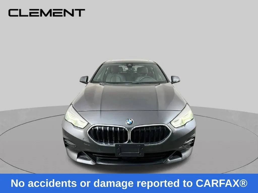 BMW 2 Series photo 2