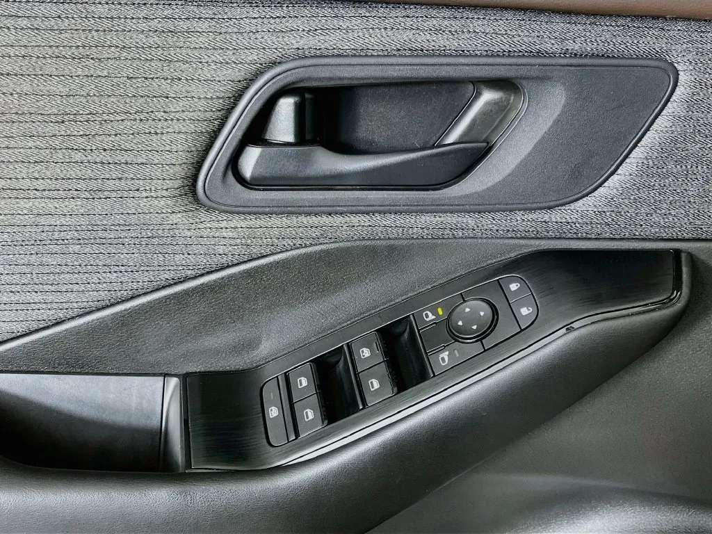 Nissan Rogue photo 21