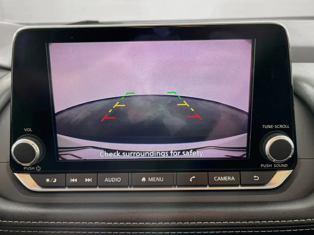 Nissan Rogue photo 17