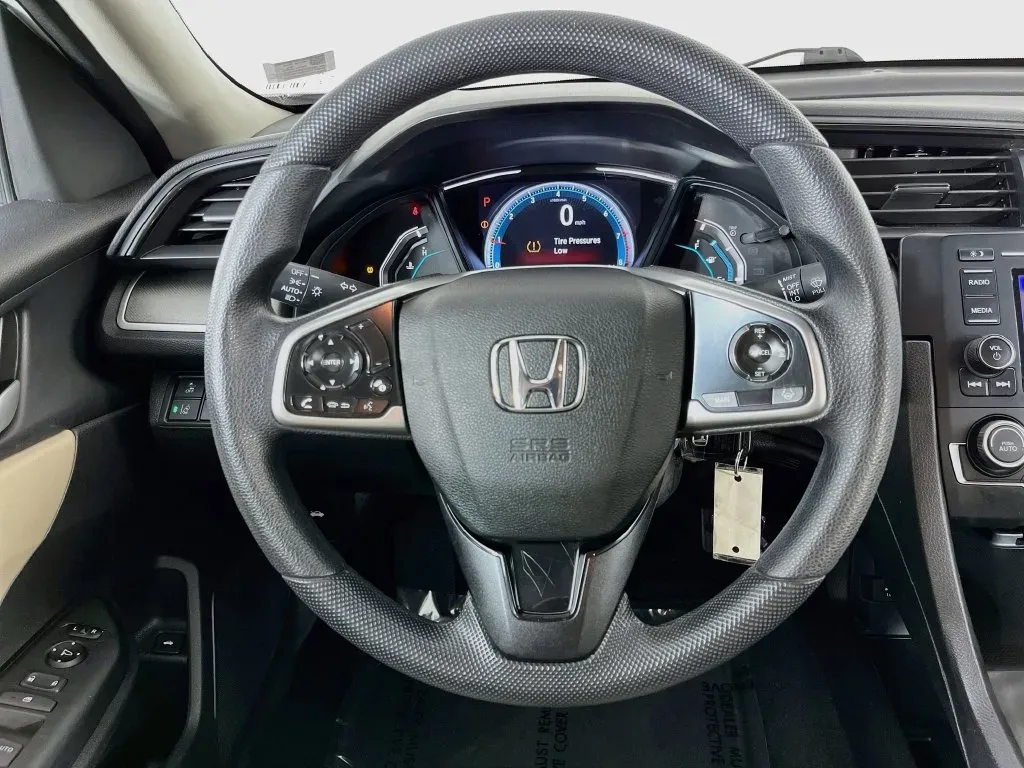 Honda Civic photo 11
